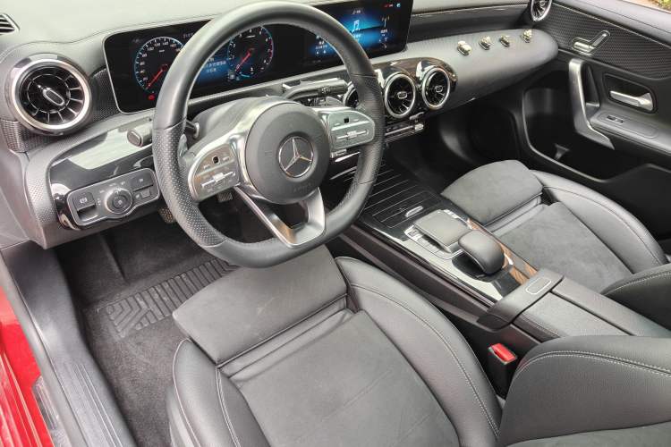 Used Mercedes-Benz A-Class 2019 A 200 L Sport Sedan Gear Lever