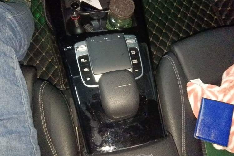 Used Mercedes-Benz A-Class 2019 A 200 Dynamic Edition Gear Lever