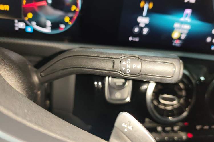 Used Mercedes-Benz A-Class 2019 A 200 L Sport Sedan Gear Lever