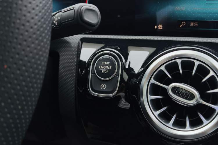 Used Mercedes-Benz A-Class 2019 A 200 L Sport Sedan Gear Lever