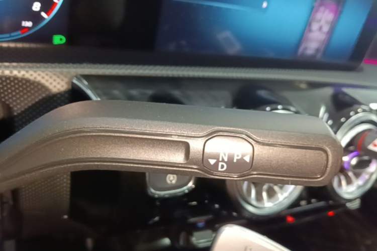 Used Mercedes-Benz A-Class 2019 A 200 L Sport Sedan Gear Lever