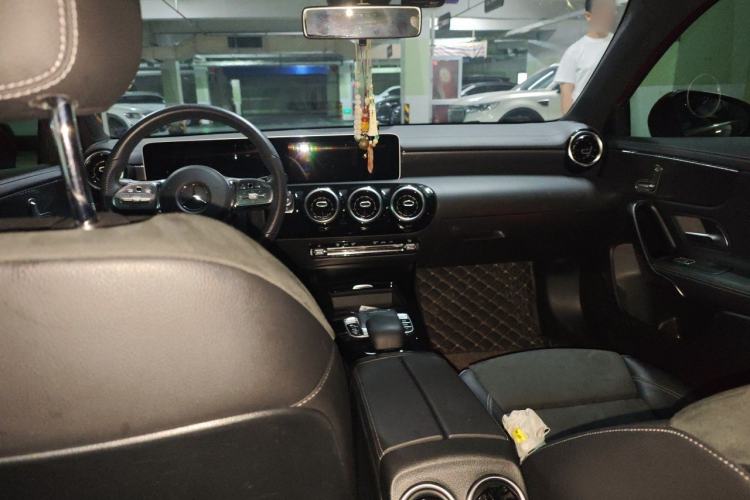 Used Mercedes-Benz A-Class 2019 A 200 L Sport Sedan Headliner