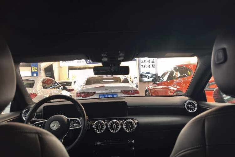 Used Mercedes-Benz A-Class 2019 A 200 Dynamic Edition Headliner