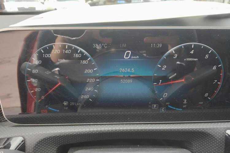 Used Mercedes-Benz A-Class 2019 Revised A 200 L Instrument Cluster