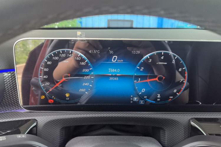 Used Mercedes-Benz A-Class 2019 A 200 Dynamic Edition Instrument Cluster