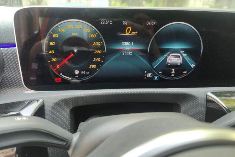 Used Mercedes-Benz A-Class 2019 A 200 Dynamic Edition Instrument Cluster