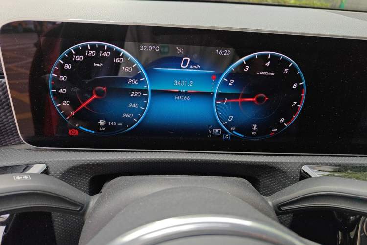 Used Mercedes-Benz A-Class 2019 A 200 Dynamic Edition Instrument Cluster