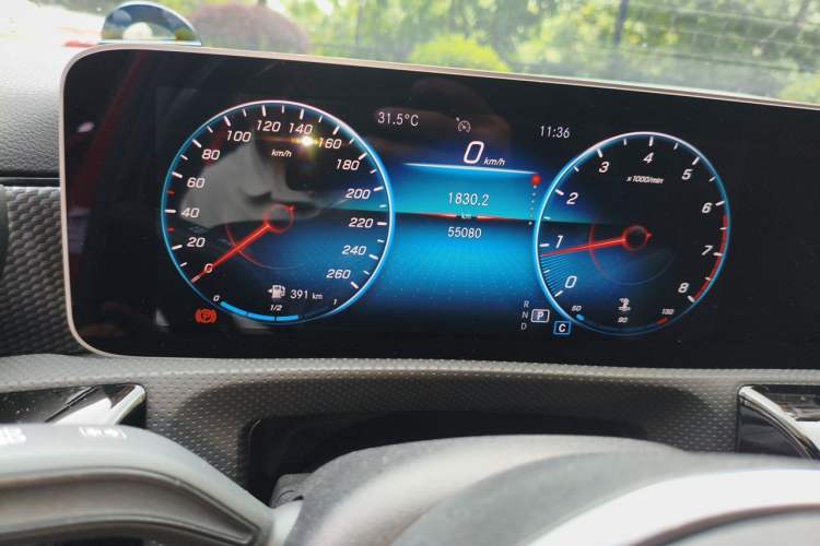 Used Mercedes-Benz A-Class 2019 A 200 Dynamic Edition Instrument Cluster