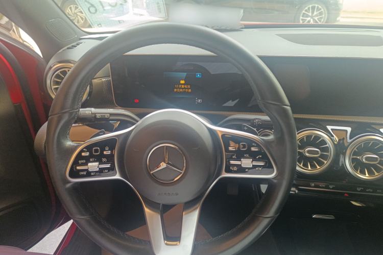 Used Mercedes-Benz A-Class 2019 A 200 Dynamic Edition Interior 1