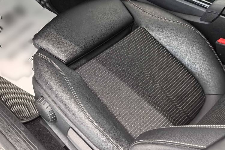 Used Mercedes-Benz A-Class 2019 A 200 Dynamic Edition Interior 10