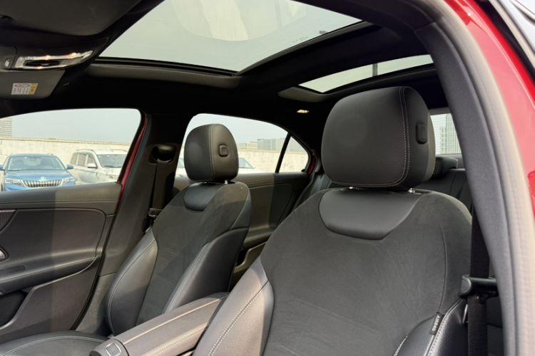 Used Mercedes-Benz A-Class 2019 Restyled A 180 L Sport Sedan Interior 4