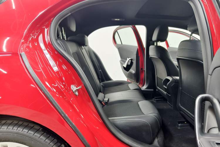 Used Mercedes-Benz A-Class 2019 A 200 Dynamic Edition Interior 5