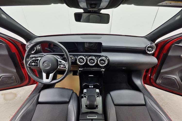 Used Mercedes-Benz A-Class 2019 A 200 Dynamic Edition Interior 6
