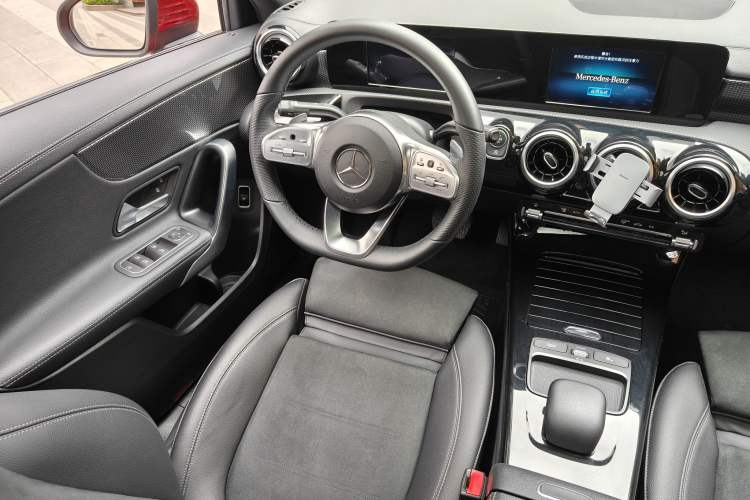 Used Mercedes-Benz A-Class 2019 A 180 L Sport Sedan Interior 6