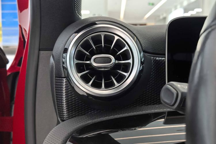 Used Mercedes-Benz A-Class 2019 A 200 Dynamic Edition Interior 8