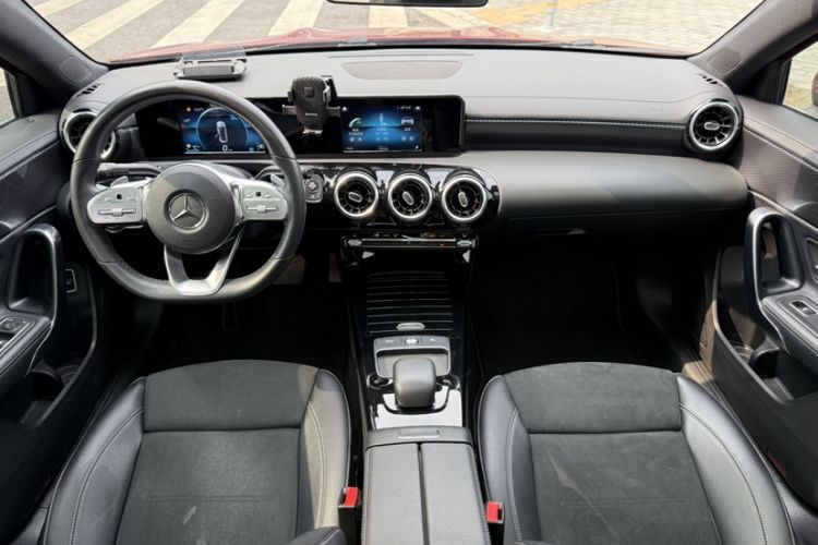 Used Mercedes-Benz A-Class 2019 Restyled A 180 L Sport Sedan Interior 9
