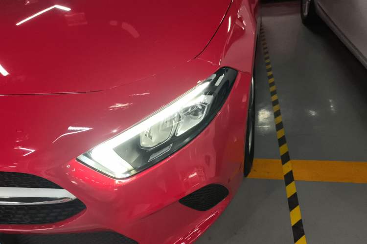 Used Mercedes-Benz A-Class 2019 A 200 Dynamic Edition Left Front Headlight