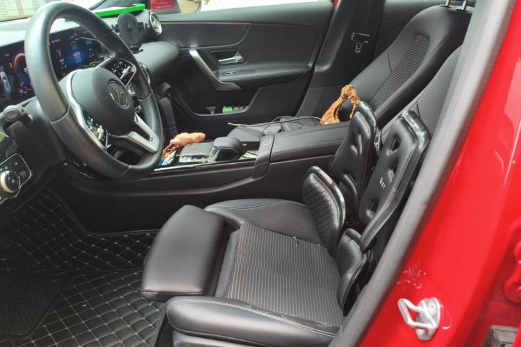Used Mercedes-Benz A-Class 2019 A 200 Dynamic Edition Left Front Seat