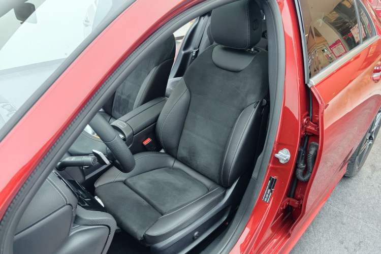 Used Mercedes-Benz A-Class 2019 A 200 L Sport Sedan Left Front Seat