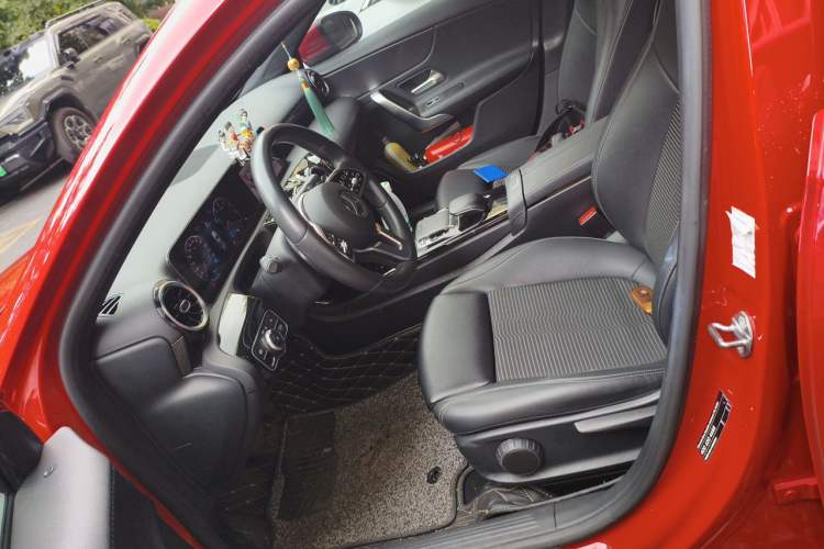 Used Mercedes-Benz A-Class 2019 A 200 Dynamic Edition Left Front Seat