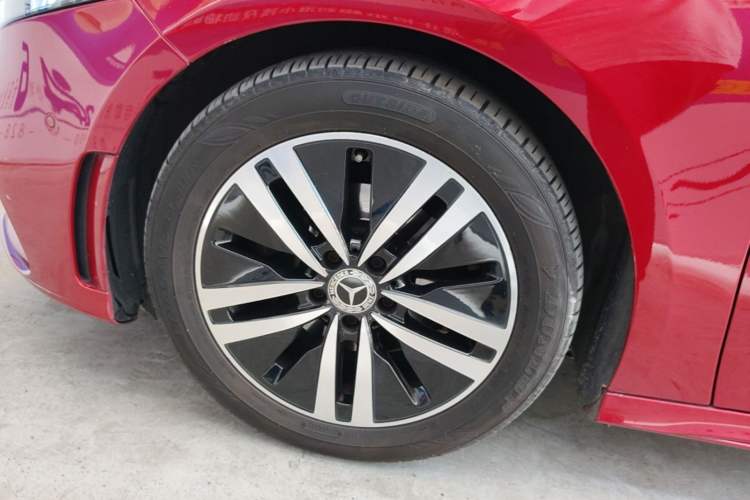 Used Mercedes-Benz A-Class 2019 A 180 L Sport Sedan Left Front Wheel Hub