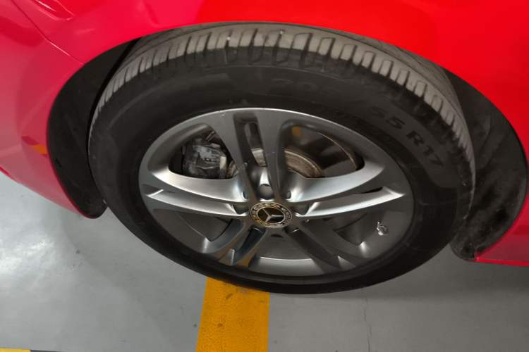 Used Mercedes-Benz A-Class 2019 A 200 Dynamic Edition Left Front Wheel Hub