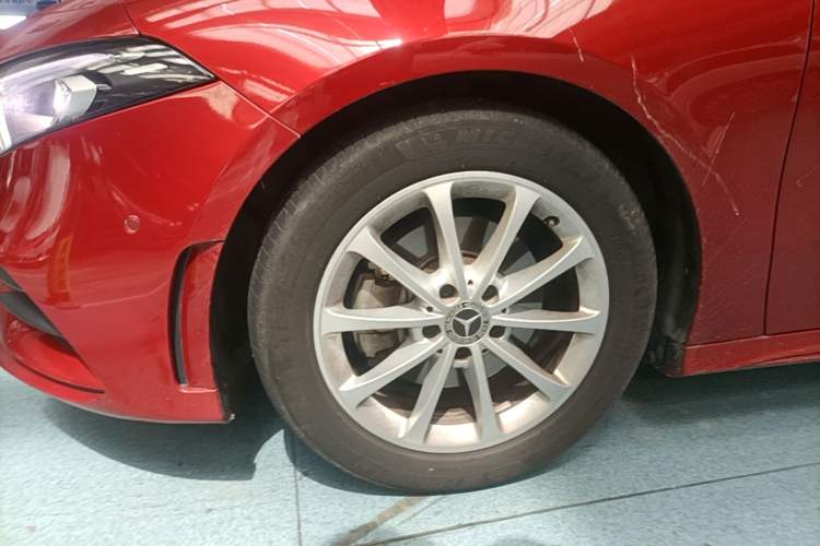 Used Mercedes-Benz A-Class 2019 Restyled A 200 L Sport Sedan Left Front Wheel Hub