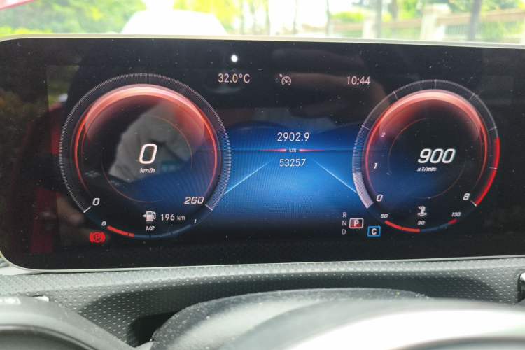 Used Mercedes-Benz A-Class 2019 A 200 Dynamic Edition Odometer Close Up