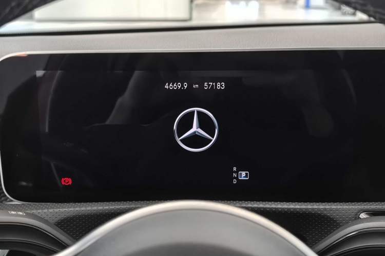 Used Mercedes-Benz A-Class 2019 A 200 Dynamic Edition Odometer Close Up