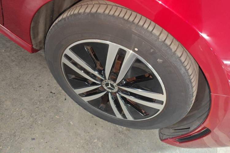 Used Mercedes-Benz A-Class 2019 A 180 L Sport Sedan Right Front Wheel Hub