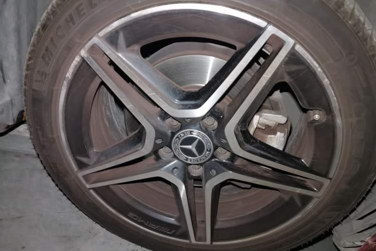 Used Mercedes-Benz A-Class 2019 A 200 L Sport Sedan First Edition Special Edition Right Front Wheel Hub