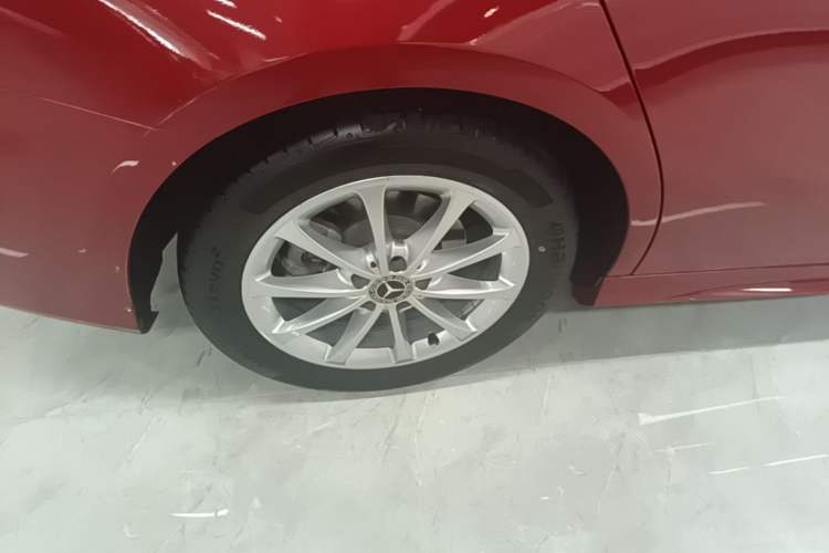 Used Mercedes-Benz A-Class 2019 A 200 L Sport Sedan Right Rear Wheel Hub