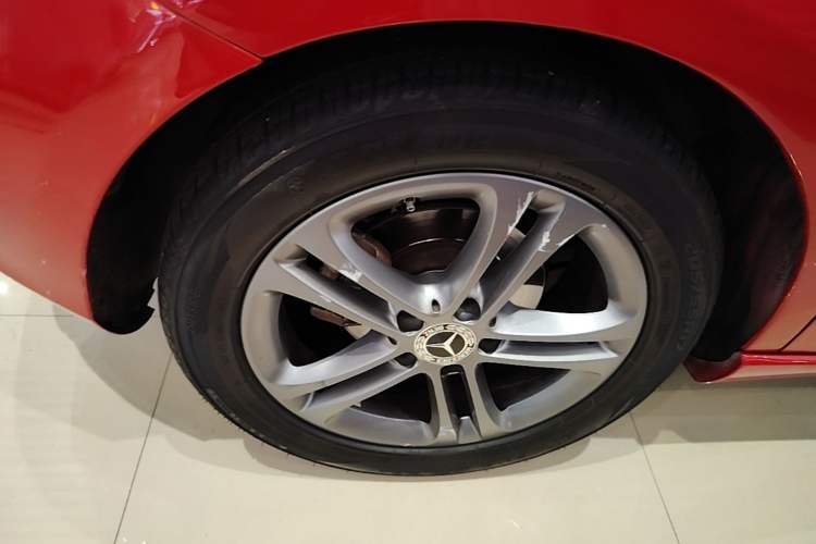 Used Mercedes-Benz A-Class 2019 A 200 Dynamic Edition Right Rear Wheel Hub