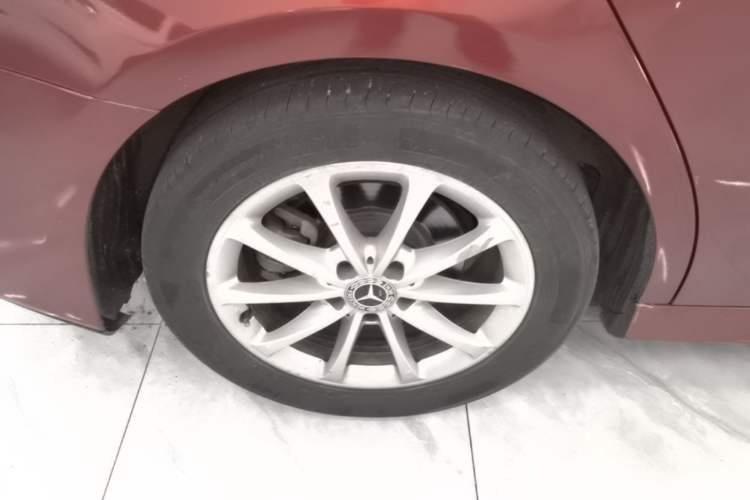 Used Mercedes-Benz A-Class 2019 A 200 L Sport Sedan Right Rear Wheel Hub