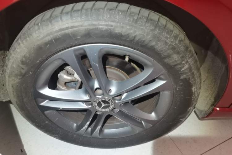 Used Mercedes-Benz A-Class 2019 A 200 L Right Rear Wheel Hub