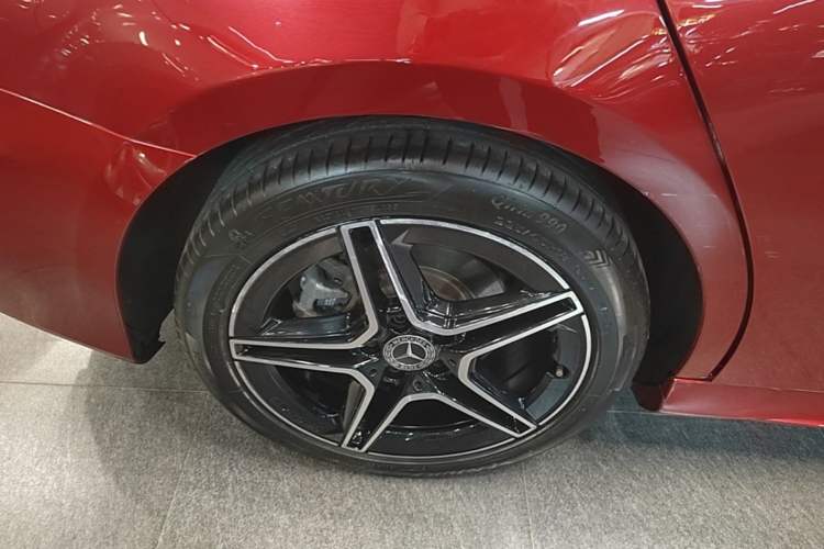 Used Mercedes-Benz A-Class 2019 A 200 L Sport Sedan Right Rear Wheel Hub