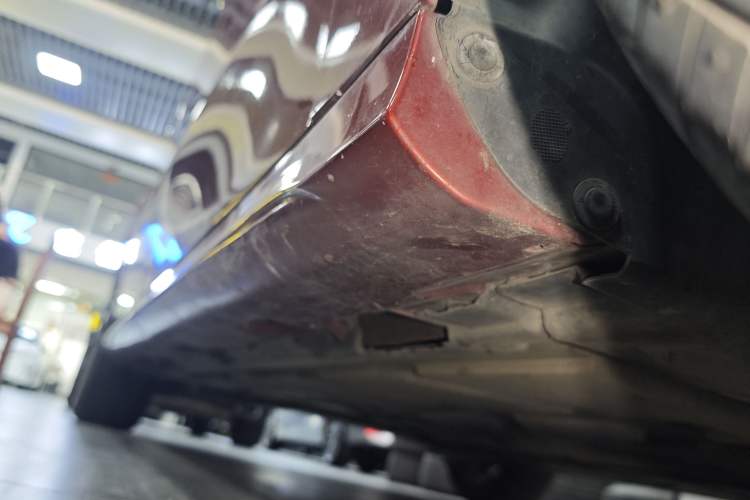 Used Mercedes-Benz A-Class 2019 A 200 L Sport Sedan Right Side Sill