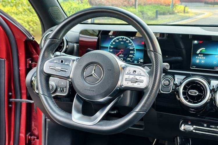 Used Mercedes-Benz A-Class 2019 A 180 L Sport Sedan Steering Wheel