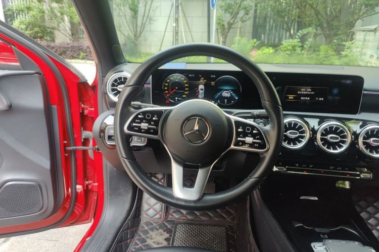 Used Mercedes-Benz A-Class 2019 A 200 Dynamic Edition Steering Wheel