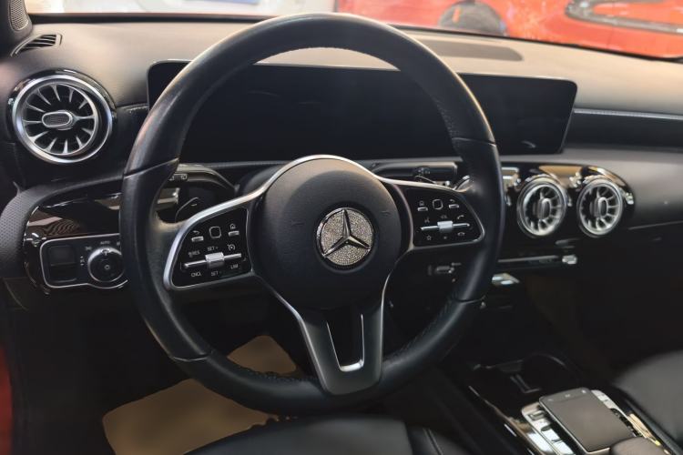 Used Mercedes-Benz A-Class 2019 A 200 Dynamic Edition Steering Wheel