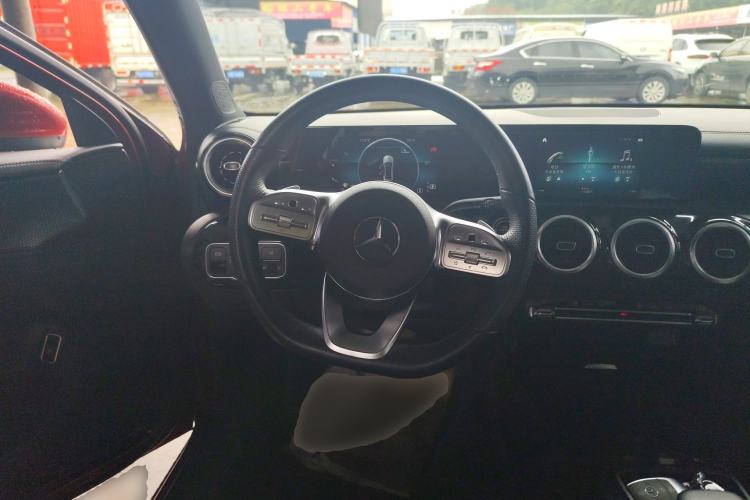 Used Mercedes-Benz A-Class 2019 Restyled A 180 L Sport Sedan Steering Wheel
