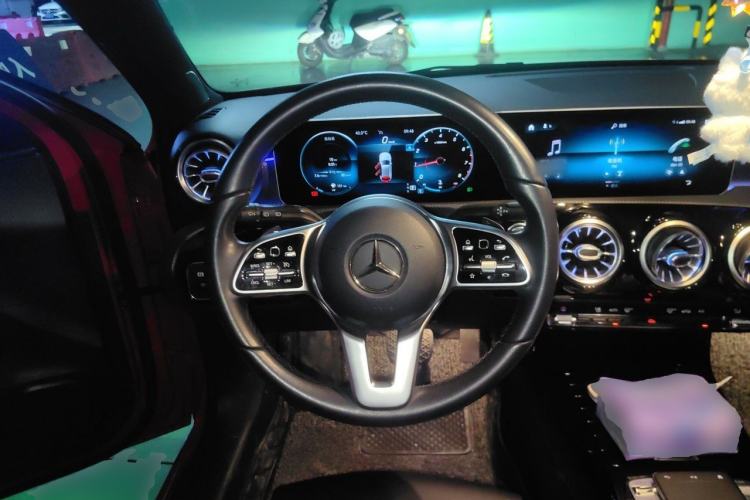 Used Mercedes-Benz A-Class 2019 A 200 Dynamic Edition Steering Wheel