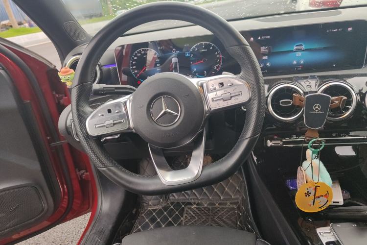 Used Mercedes-Benz A-Class 2019 A 200 L Sport Sedan Steering Wheel