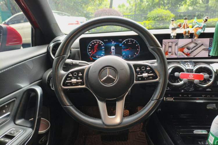 Used Mercedes-Benz A-Class 2019 A 200 Dynamic Edition Steering Wheel