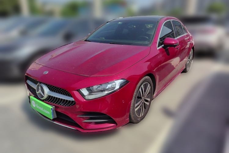 Used Mercedes-Benz A-Class 2019 Restyled A 180 L Sport Sedan Guazi used car, China used car export, Used car for sale, Used Mercedes-Benz cars, Cheapest cars for sale