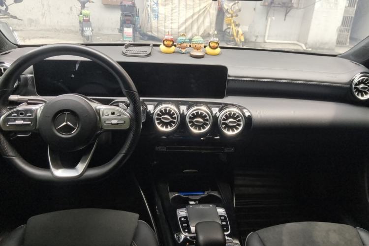 Used Mercedes-Benz A-Class 2019 A 200 L Sport Sedan Center Console