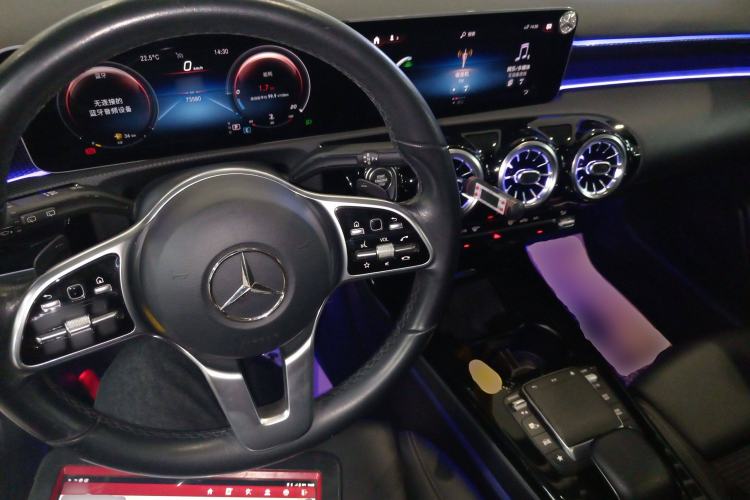 Used Mercedes-Benz A-Class 2019 A 200 Dynamic Edition Center Console