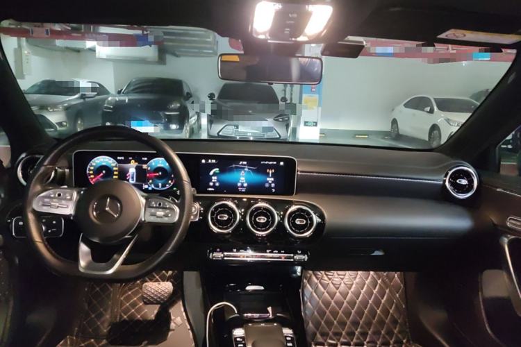 Used Mercedes-Benz A-Class 2019 A 200 L Sport Sedan Center Console