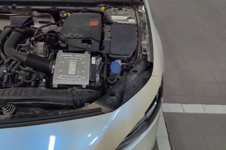 Used Mercedes-Benz A-Class 2019 Restyled A 180 L Sport Sedan Engine Bay Left