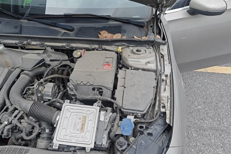 Used Mercedes-Benz A-Class 2019 Restyled A 180 L Sport Sedan Engine Bay Left